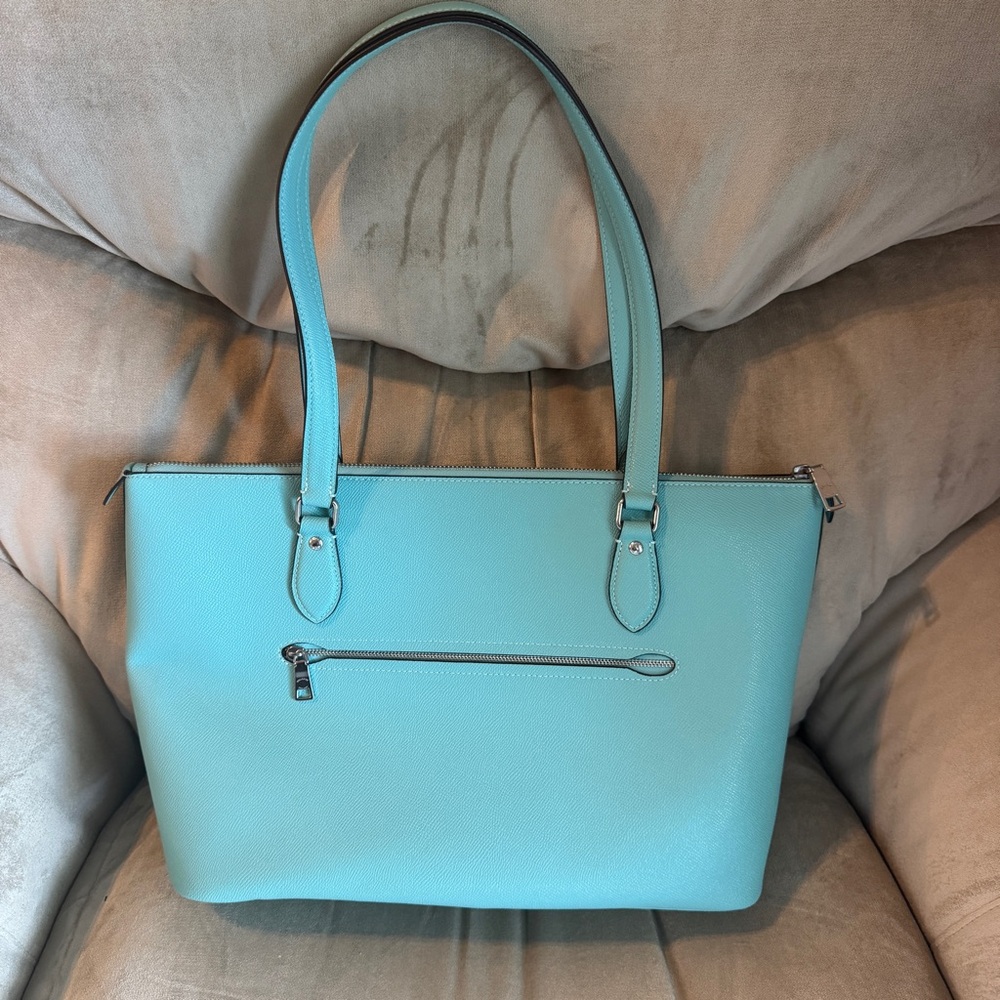 COACH Gallery Leather Tote - Picture 2 of 4